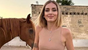 Chiara ferragni abito zara - modaeimmagine.it